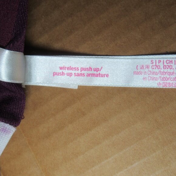 Victoria’s Secret PINK Wireless Push-Up Bra | Size Small - Picture 7 of 8
